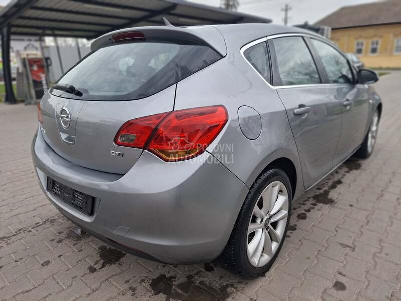 Opel Astra J 1.7cdti