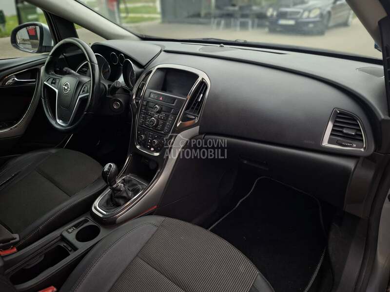 Opel Astra J 1.7cdti