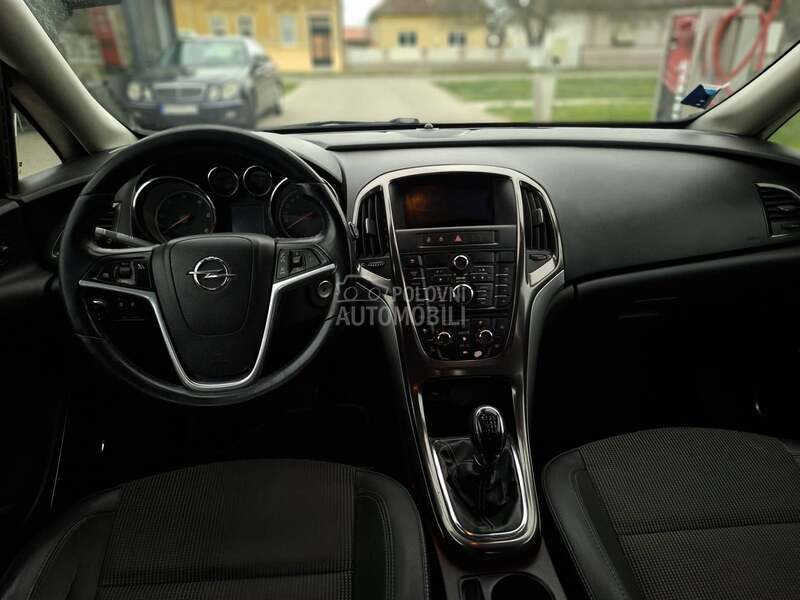 Opel Astra J 1.7cdti