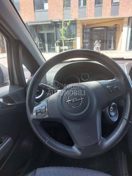 Opel Corsa D 