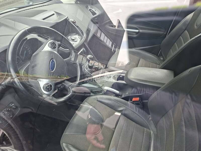 Ford Kuga 2.0TDCI/TITANIUM