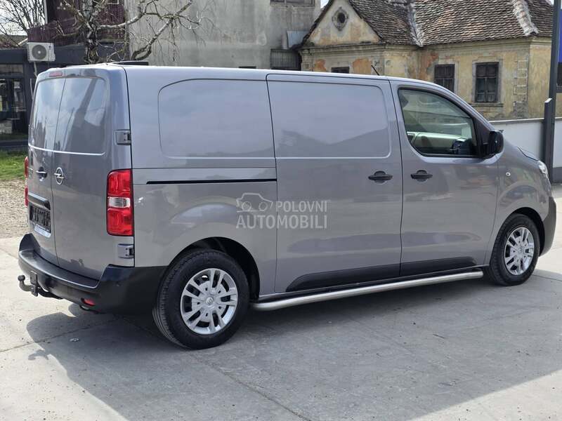 Opel Vivaro FULL