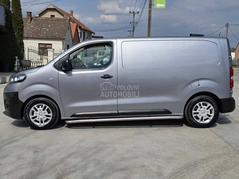 Opel Vivaro FULL