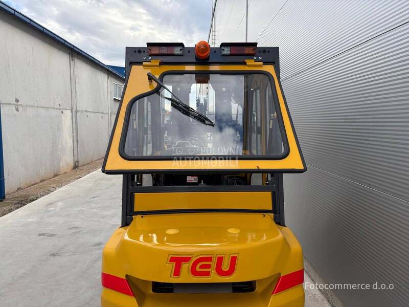 TEU FD25 MITSUBISHI S4S