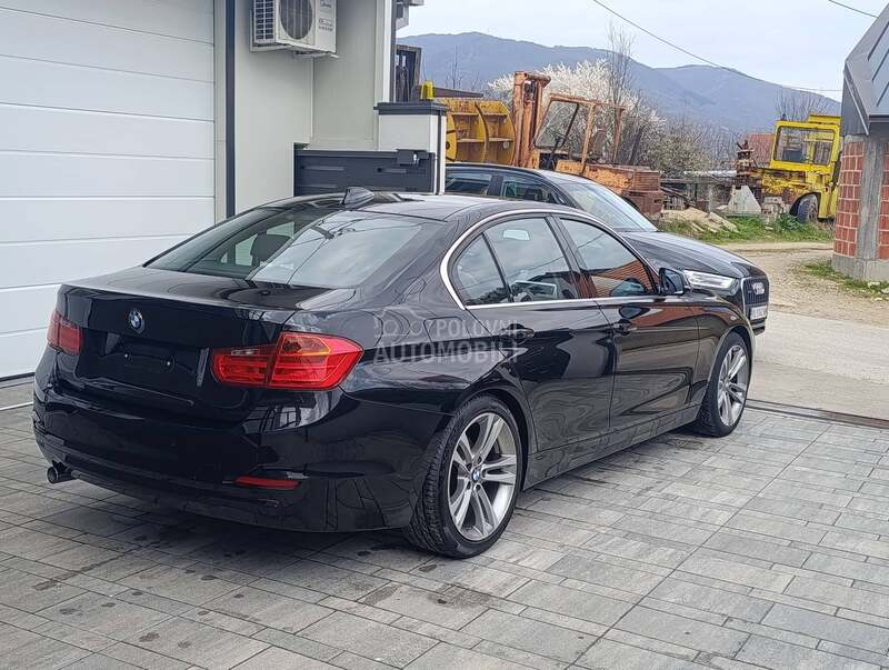BMW 320 