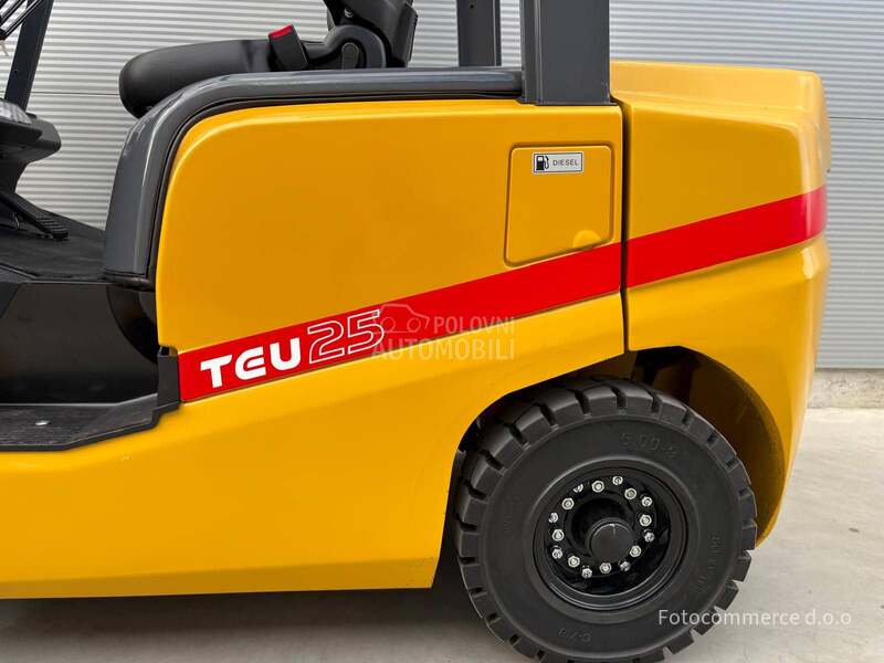TEU FD25 MITSUBISHI S4S