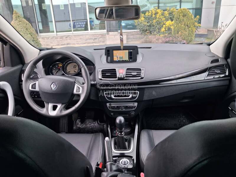 Renault Megane BOSE