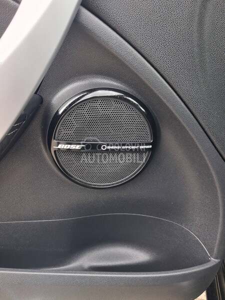 Renault Megane BOSE
