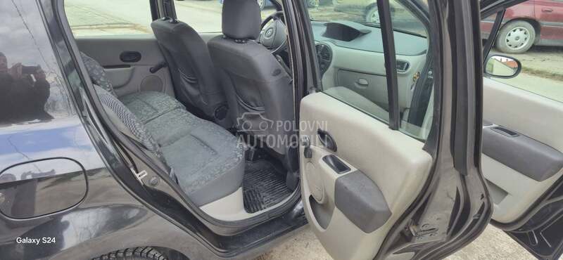 Renault Modus 1.2b 16v