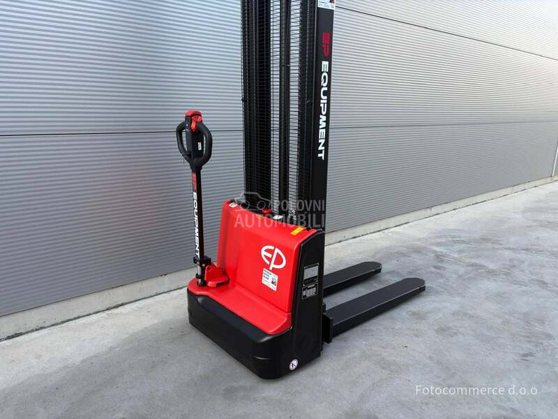 EP Equipment DS3 STAKER  3.9m