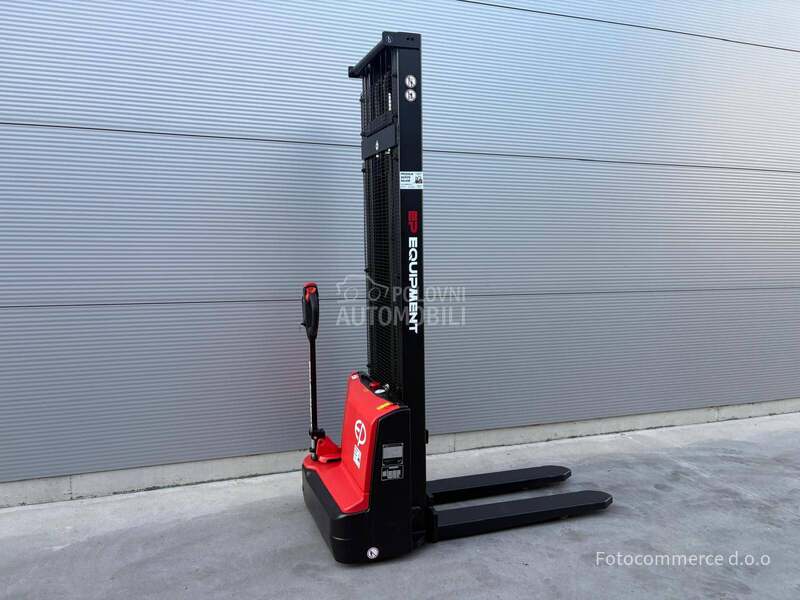 EP Equipment DS3 STAKER  3.9m