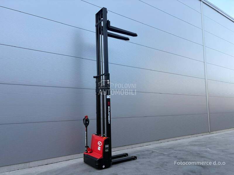 EP Equipment DS3 STAKER  3.9m