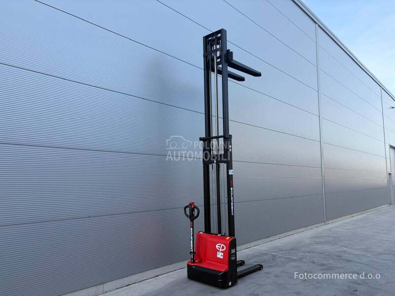 EP Equipment DS3 STAKER  3.9m