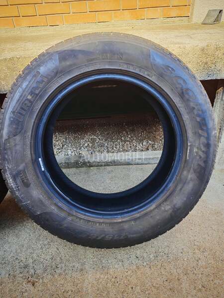 Pirelli 215/65 R17 Zimska