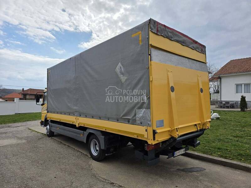 Mercedes Benz atego 818