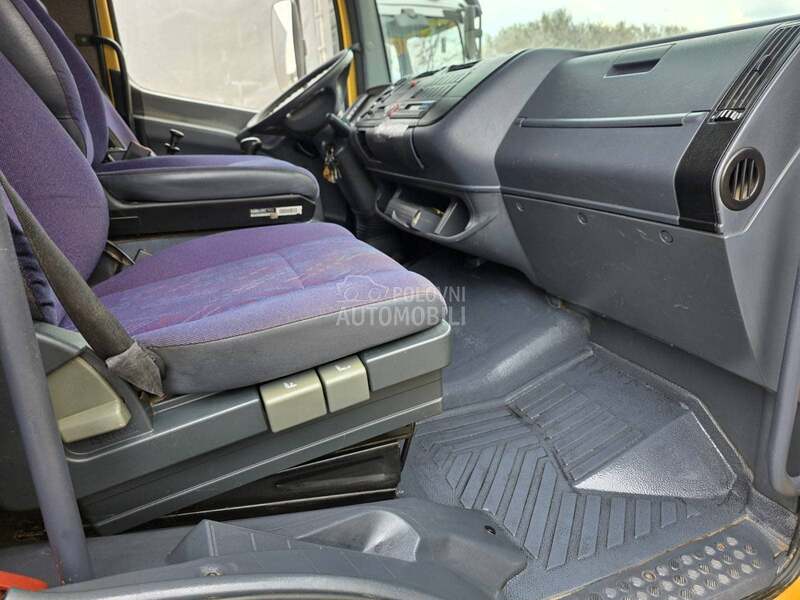 Mercedes Benz atego 818