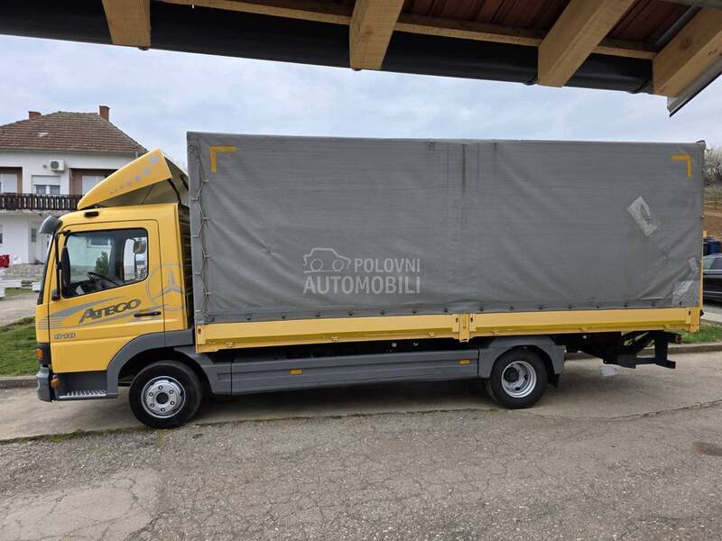 Mercedes Benz atego 818