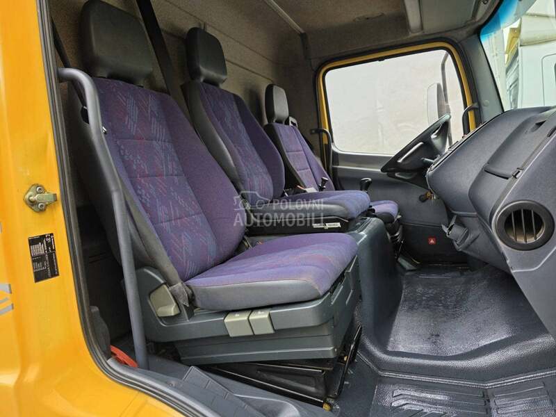 Mercedes Benz atego 818