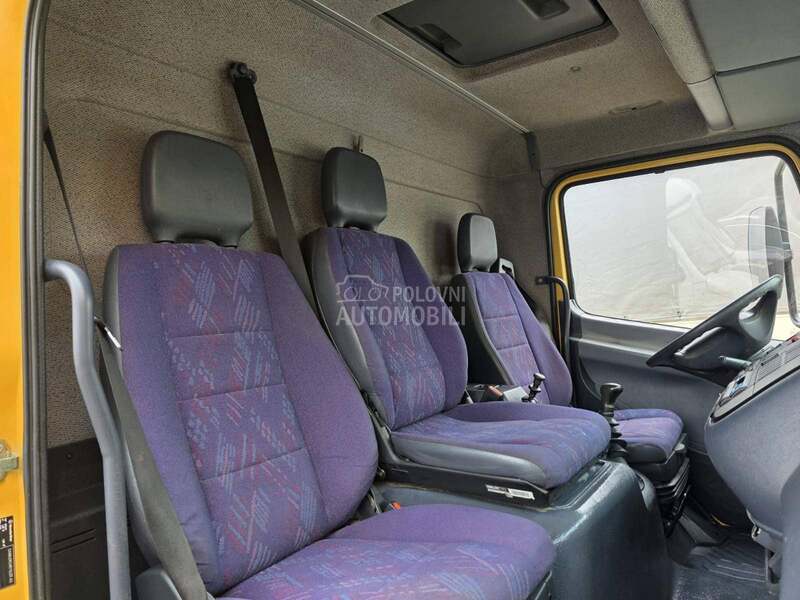 Mercedes Benz atego 818