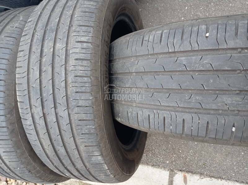Continental 215/55 R17 Letnja
