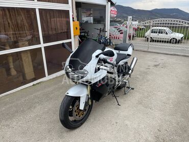 Aprilia sl 1000 falco