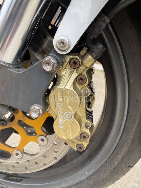 Aprilia sl 1000 falco