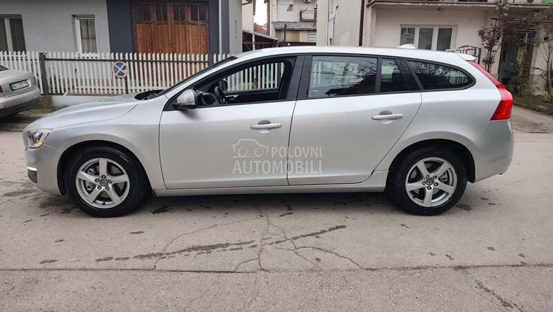 Volvo V60 1.6 D2