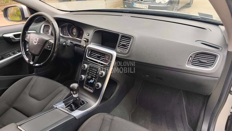 Volvo V60 1.6 D2