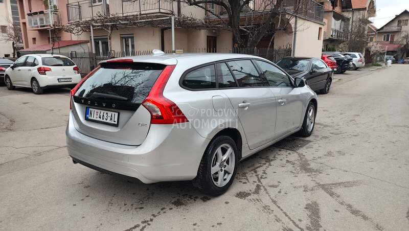 Volvo V60 1.6 D2