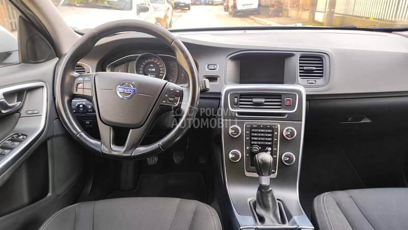 Volvo V60 1.6 D2