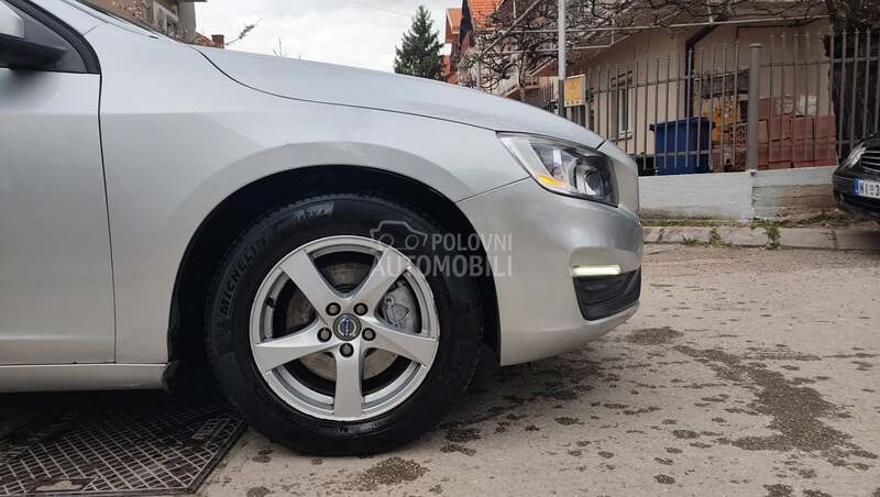 Volvo V60 1.6 D2