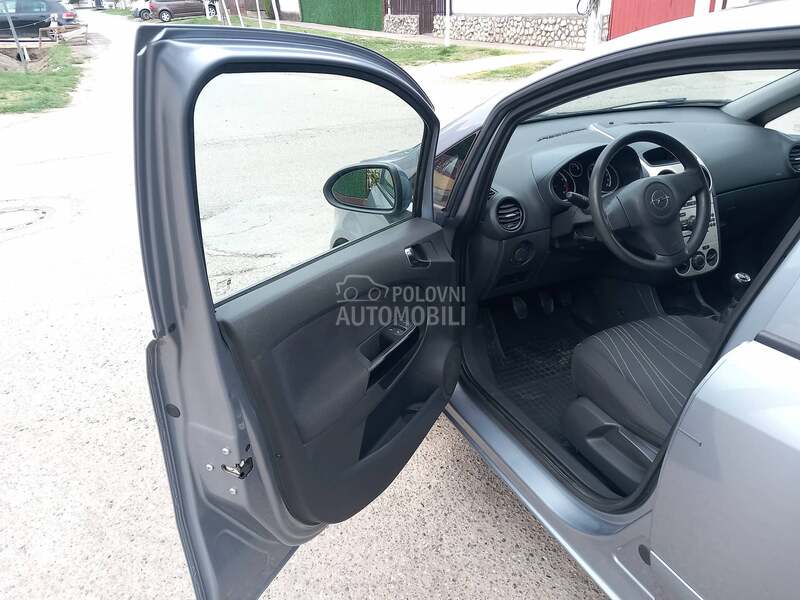 Opel Corsa D 