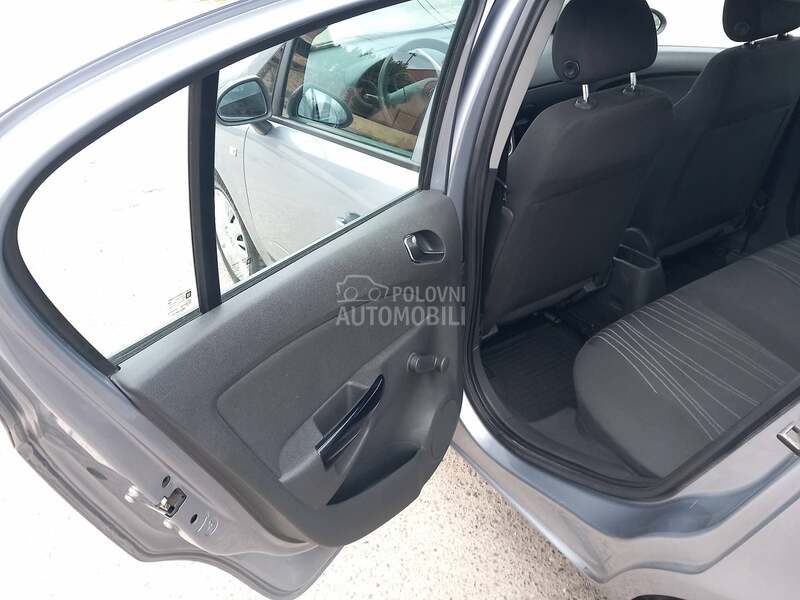 Opel Corsa D 