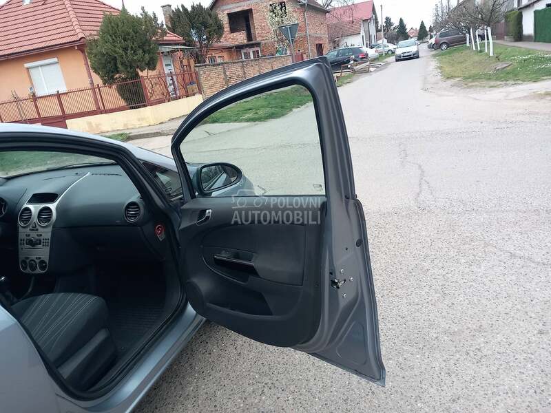 Opel Corsa D 