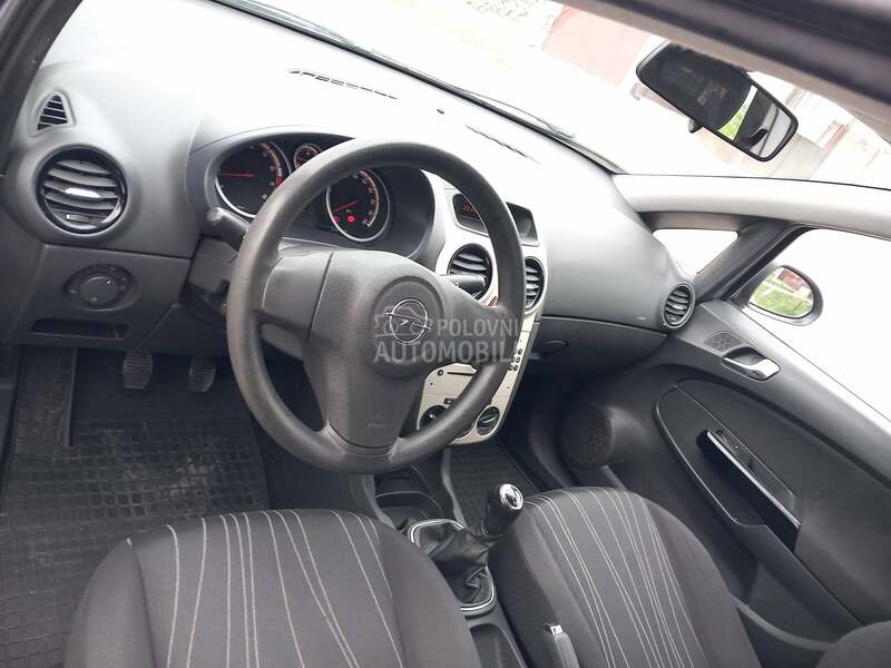 Opel Corsa D 