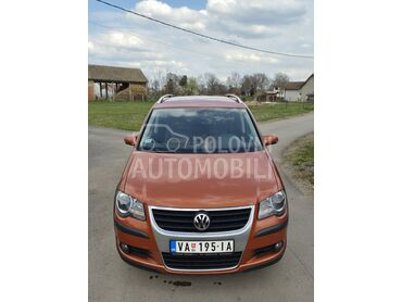 Volkswagen Cross Touran 