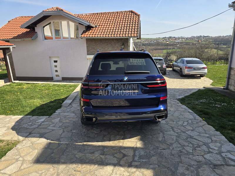 BMW X7 