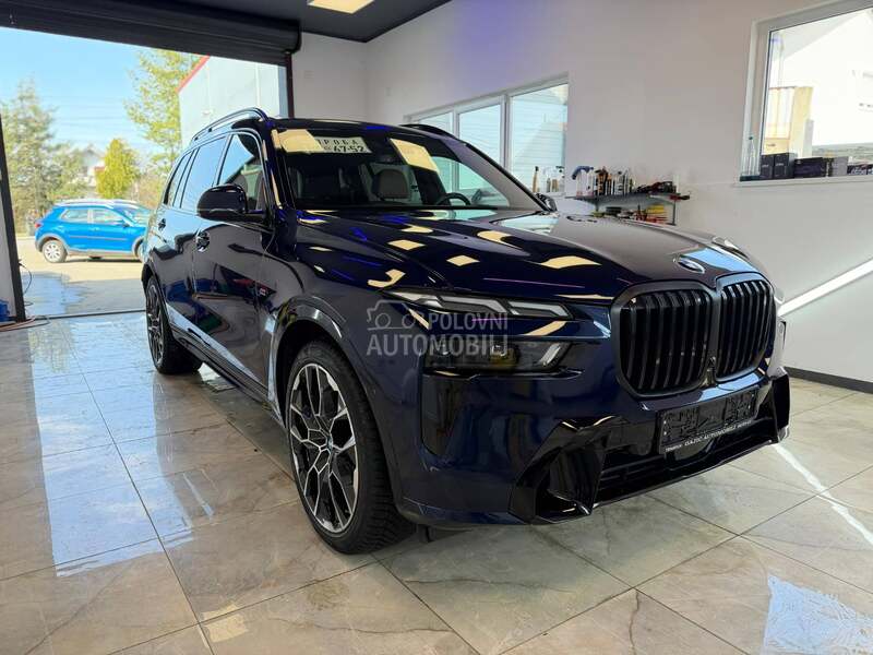BMW X7 