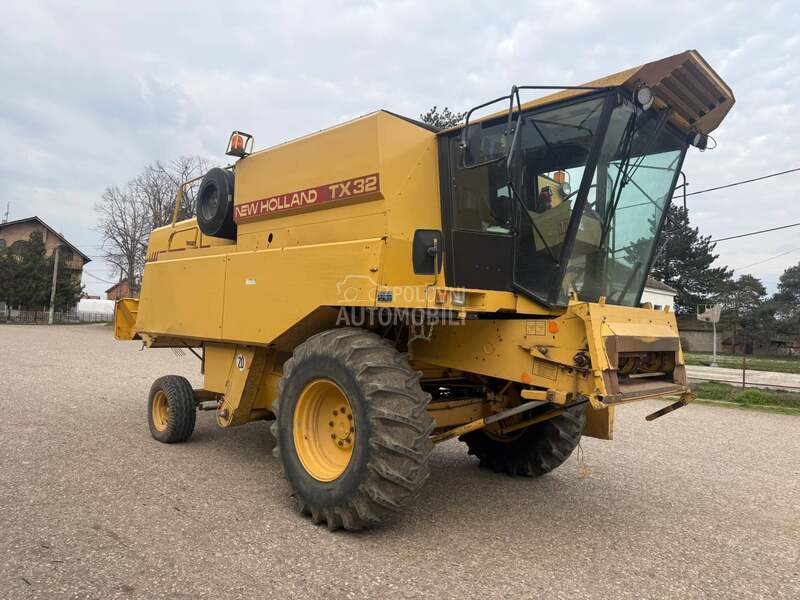 New Holland TX 32