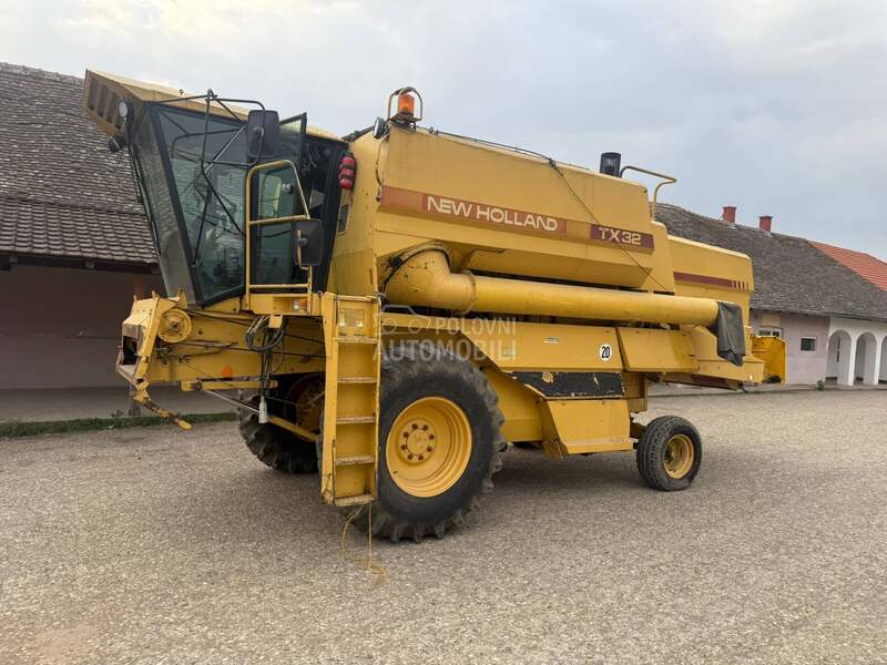 New Holland TX 32