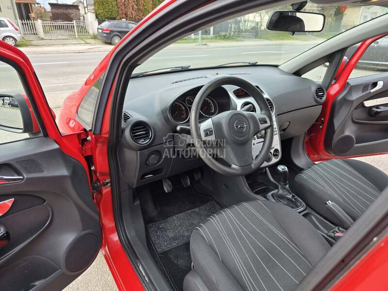 Opel Corsa D 1.2 16v