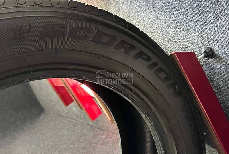 Pirelli 235/60 R18 Letnja