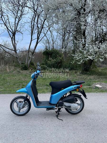 Piaggio free 50