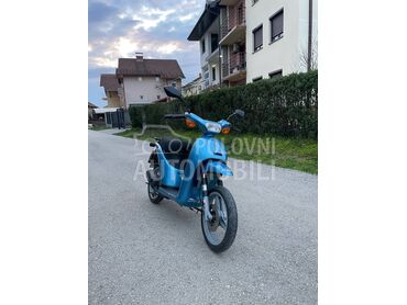 Piaggio free 50