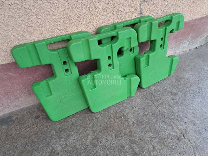 New Holland Tegovi 40 kg