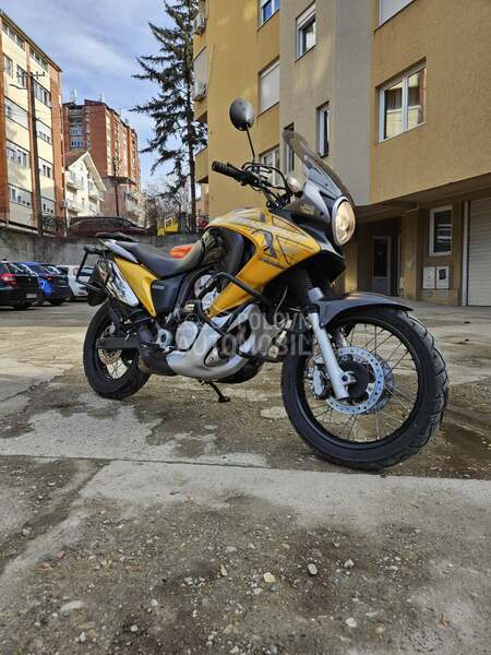 Honda Transalp xl700