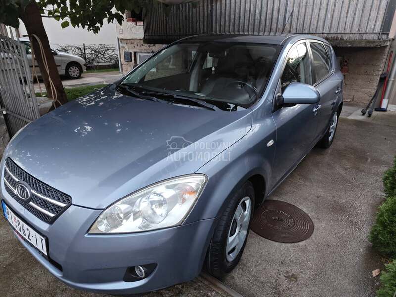 Kia cee`d 