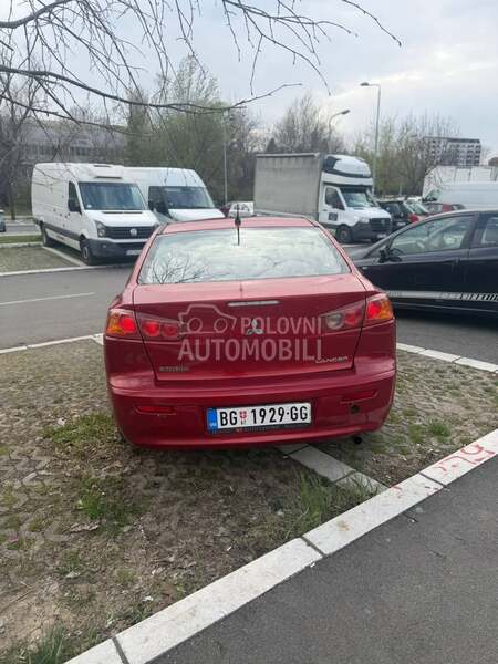 Mitsubishi Lancer 