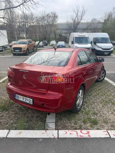 Mitsubishi Lancer 