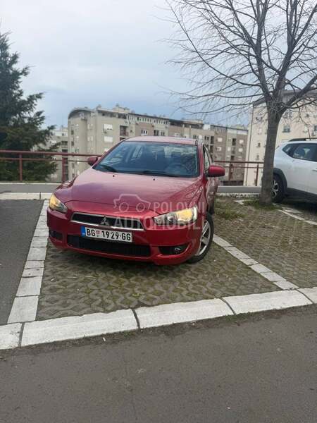 Mitsubishi Lancer 
